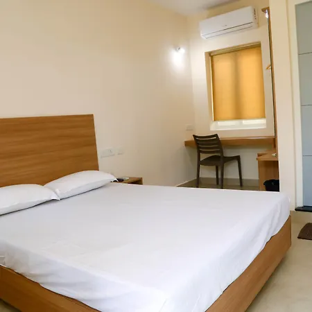 Oceanside Mahabalipuram - With Beach Access-3