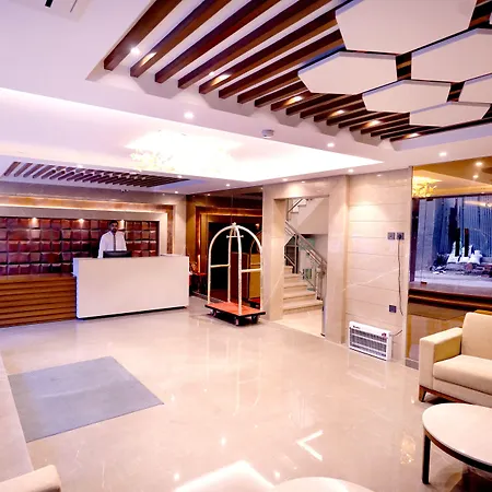 Hotel City Pride - City Centre, With Free Airport Pickup-3