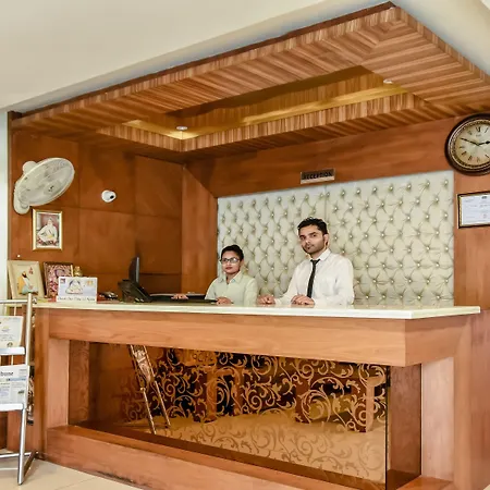 Treebo Red Petal Jalandhar-3