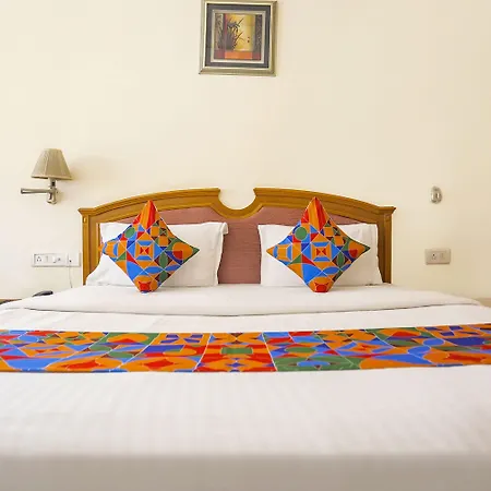 Fabhotel Altus - Dlf Cyberhub, Gurugram-3