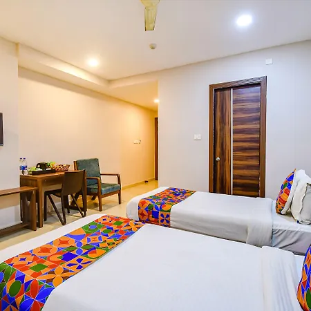 Fabhotel Royal Crystal-2