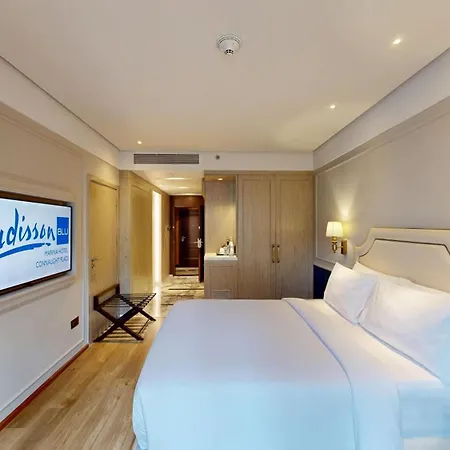 Radisson Blu Marina Hotel Connaught Place-2