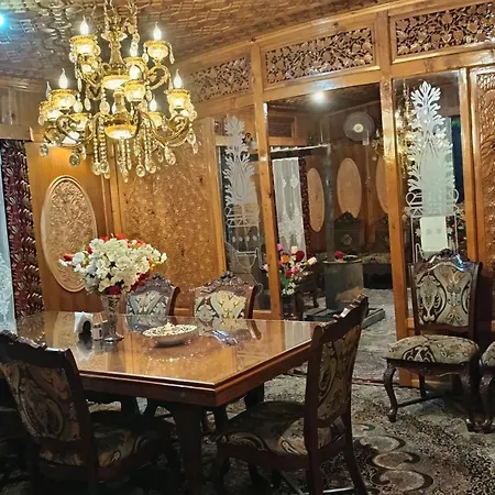 Goona Palace Houseboats-3