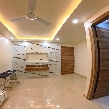 Hotel Prago By Green Deer Varanasi-3