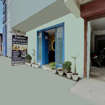 Hotel Twamev Residency Uttam Nagar Couple Friendly-2