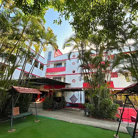 Girivihar Holiday Club - Pure Veg-2