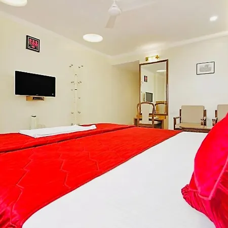 Hotel Sarita - Near Surat Railway Station-2