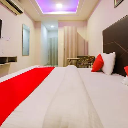 Hotel O The Sterling New Delhi Railway Station-3