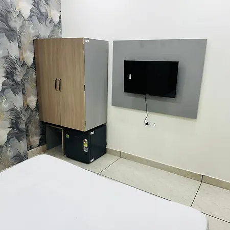 Hotel Loya Bti-2