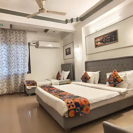 Hotel Omni Plaza-2