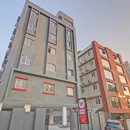 Super Townhouse Whiteridge Gachibowli Near Aig Hospital-3