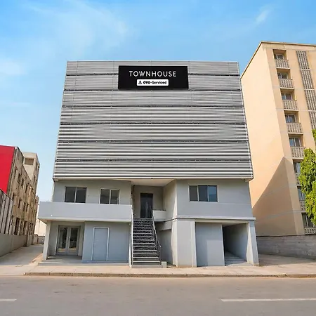 Super Townhouse Paldi Bus Terminal Ahmedabad Formally Neelkanth-2