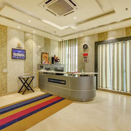 Super Townhouse Oak Hotel C Pearls-3