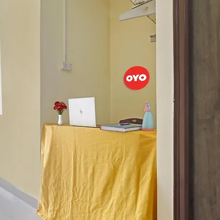 Super Hotel O Dk Reddy Square-2