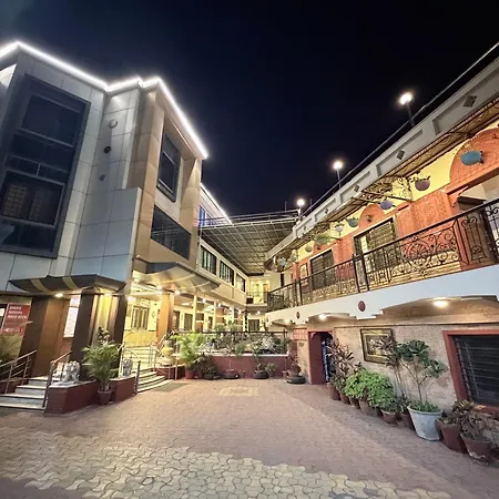Hotel Saraswati - A Family Hotel-2