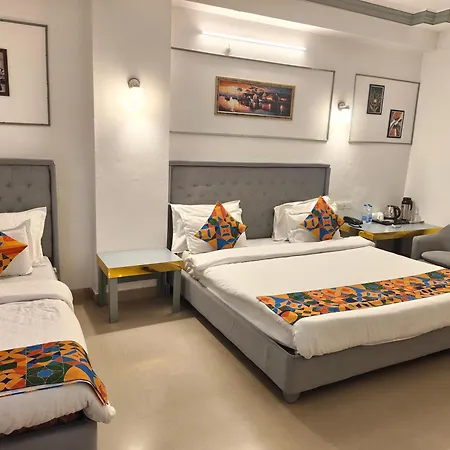 Hotel Omni Plaza-3