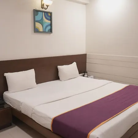 Hotel Rajhans Regent-2