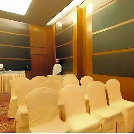 Inner Circle-2