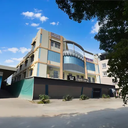 Hotel O Mahaveer Tower-2
