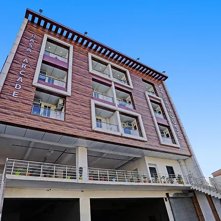 Townhouse Hotel The Rasa A Premium Park Near Onyx Mall Vasundhara-2