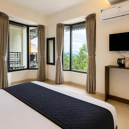Hotel Heaven And Hills-3