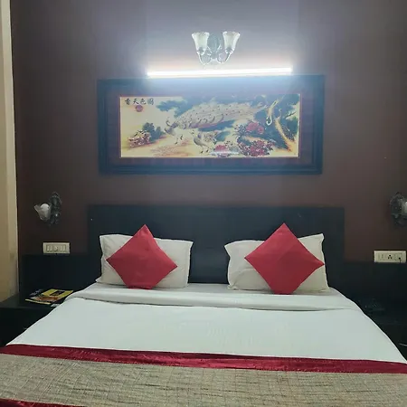 Hotel Mid Town-2
