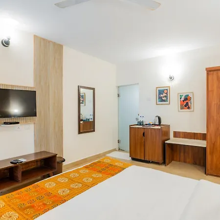 La Vaiencia Beach Resort, Morjim-2
