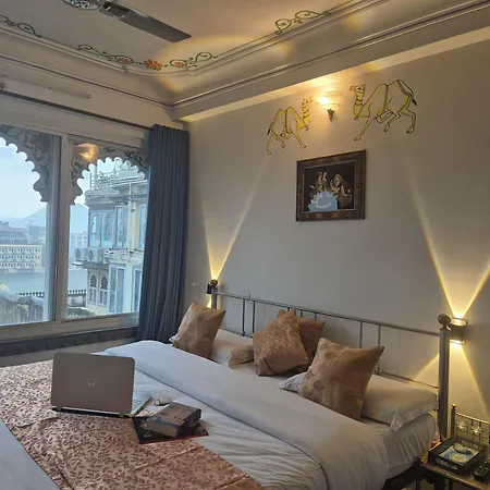 Hotel Mewar Haveli - At Lake Pichola-2