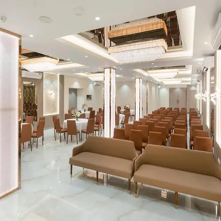 City Hotel-2