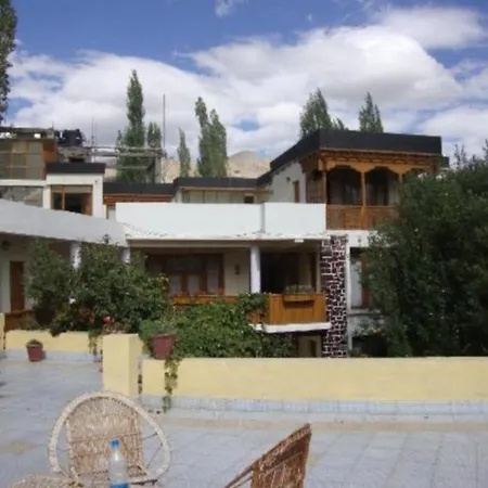 Hotel Pangong-2