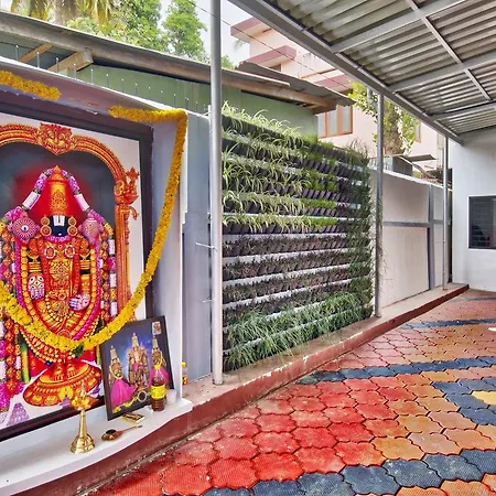 Rams Guest House Near Sree Chithra And Rcc-2