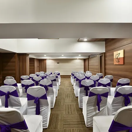 Hotel Leafio Marigold-Near Airport-3