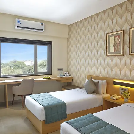 Click Hotel, Junagadh-3