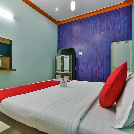 Oyo 2440 Palm Grove-2