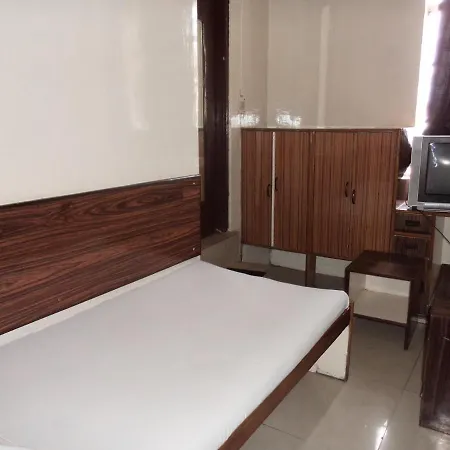 Hotel Embassy-2