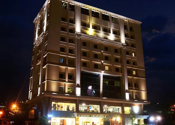 Kolkata Hotels With Pool