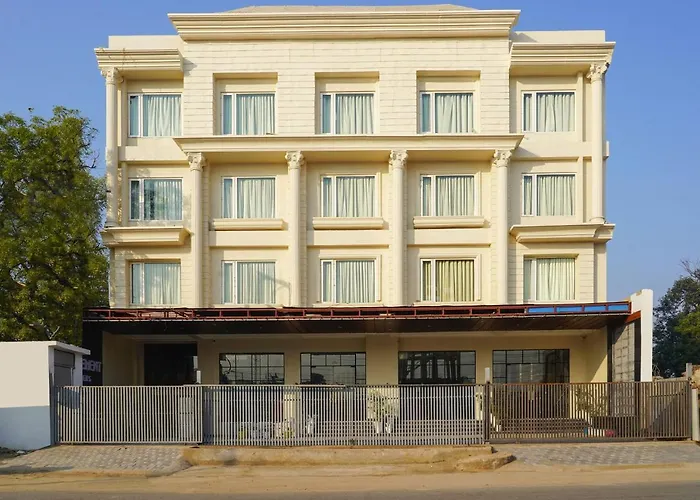 Hotel Four Element
