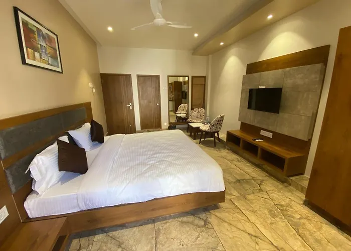 Hotel Damodar