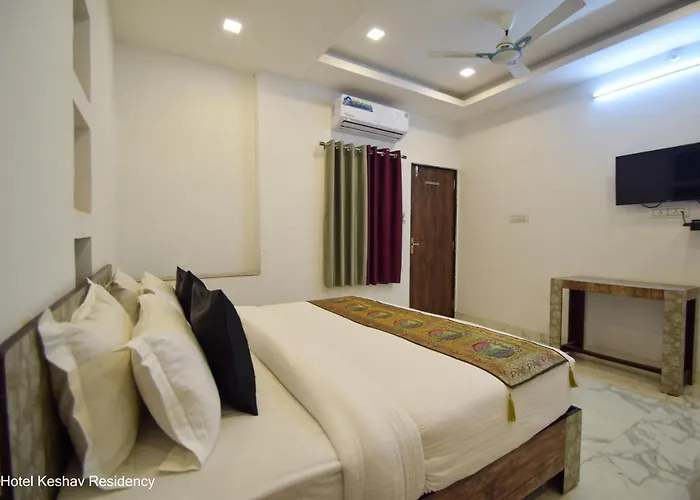 Hotel Keshav Residency