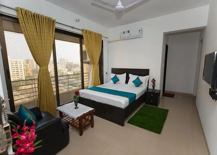 Aristo Serviced Apartment Near Kokilaben Dhirubai Ambani Hospital For Family Only