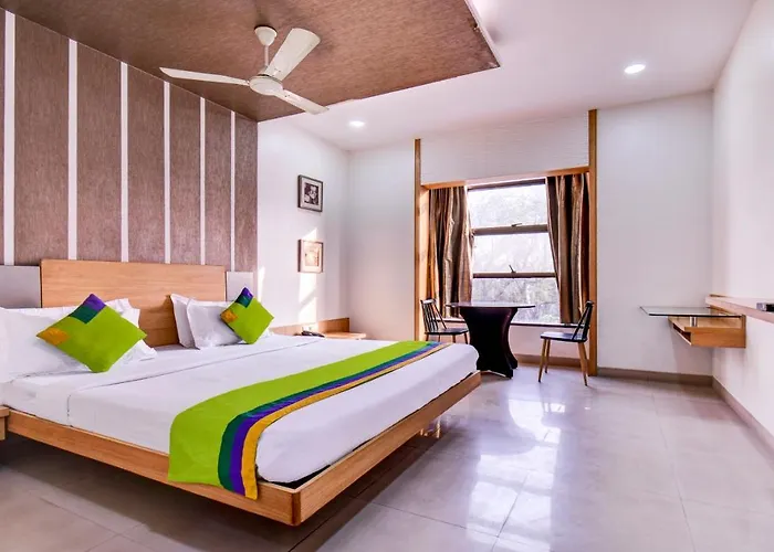 Treebo Admiral Suites New Usmanpura