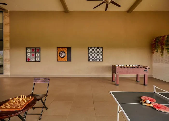 Nanu Resort , Arambol
