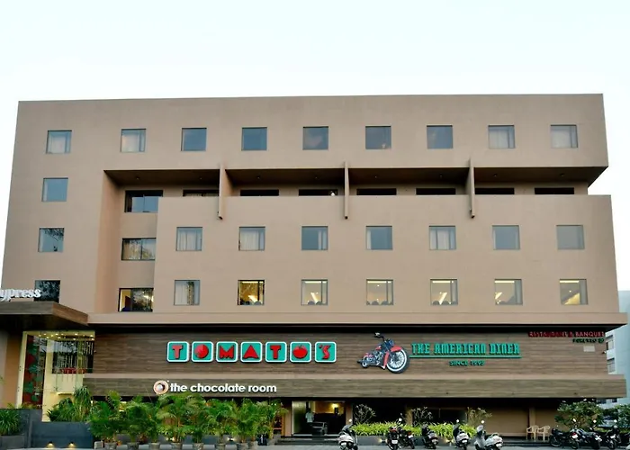 Hotel Cypress