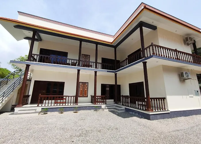 Kayaloram Resort