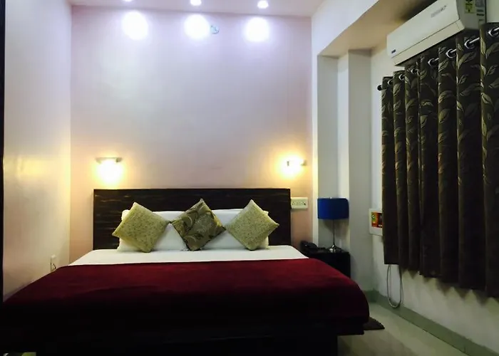 Hotel Kanha Inn Lucknow