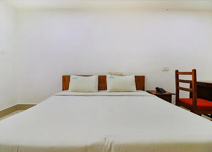 Fabhotel Star Kochi