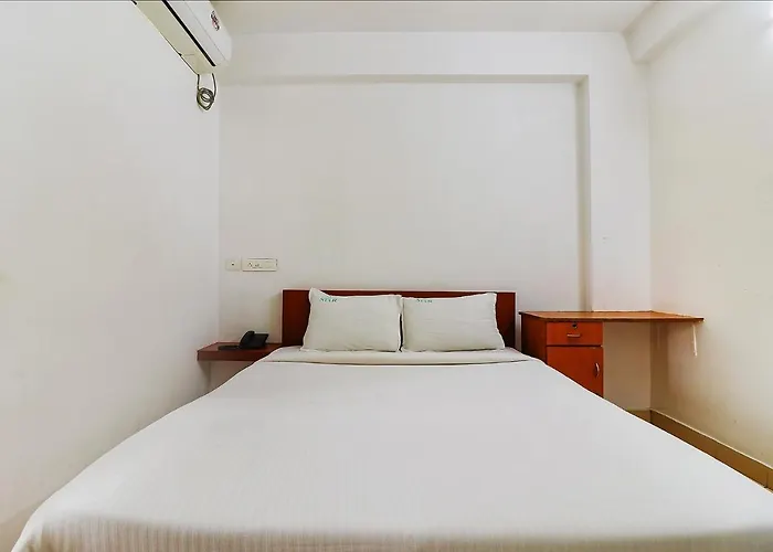 Fabhotel Star Kochi
