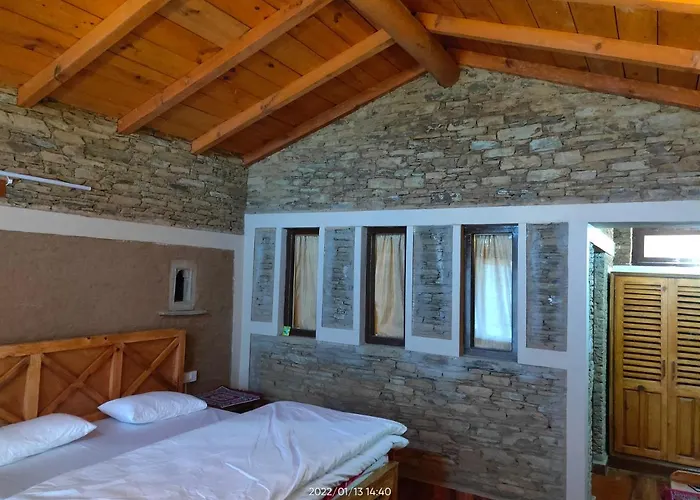 Meraki Huts