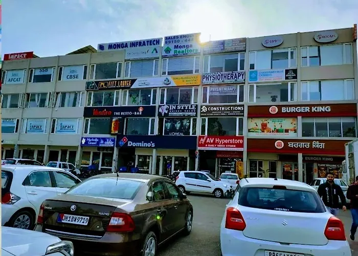 Budget Condo Family Stay 2 Bhk