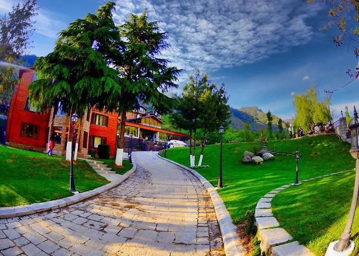 Hotel Pine Spring Pahalgam